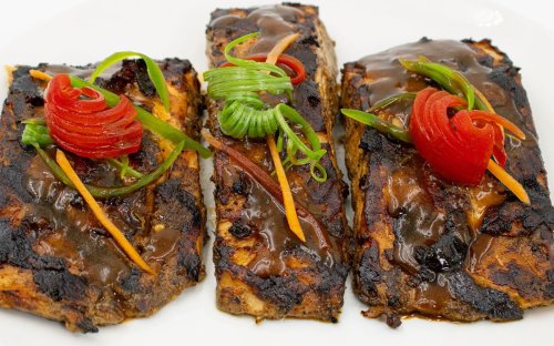 Grill Jerk Salmon Platter